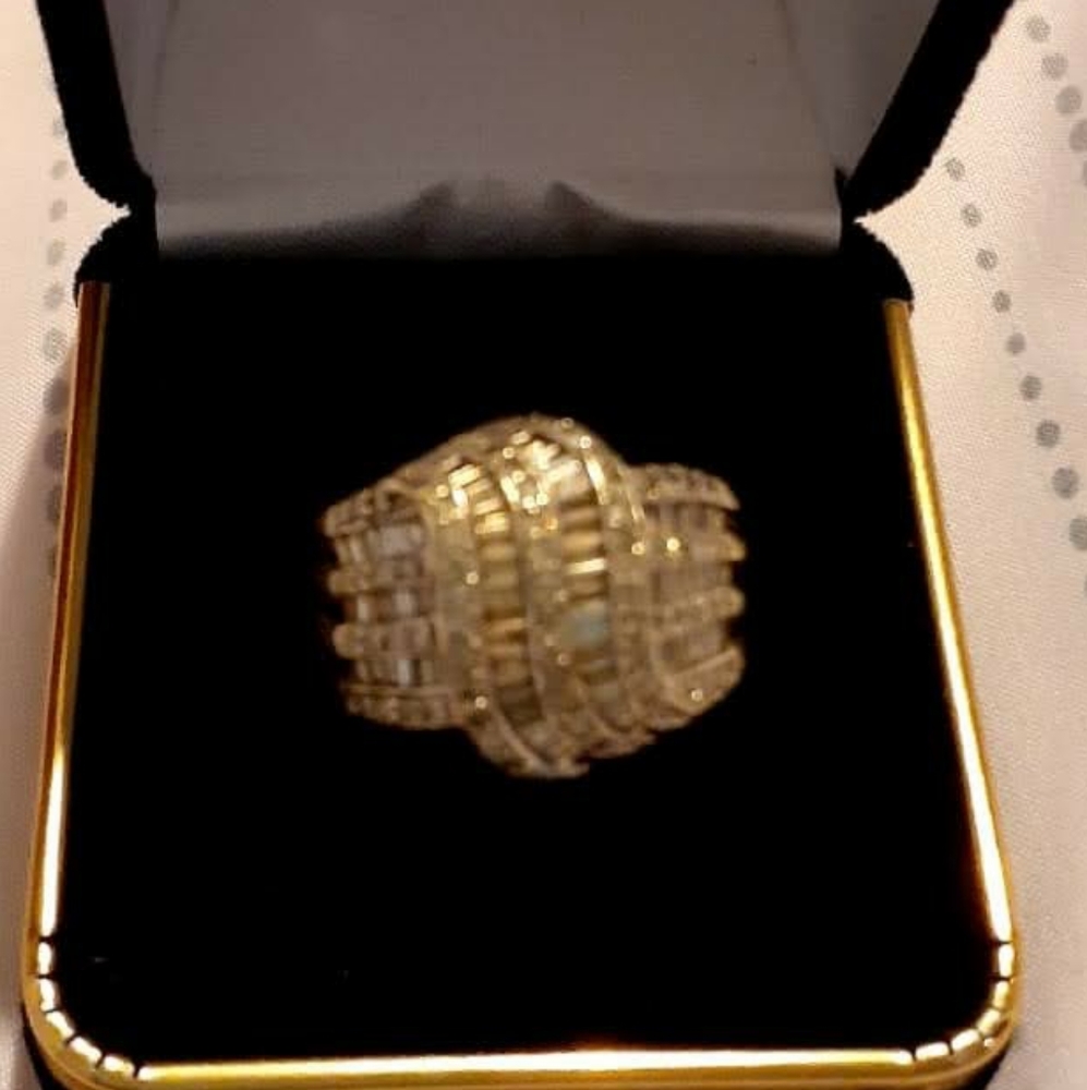 Ring - Picture 2 of 2